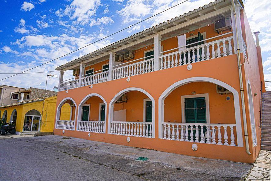Aris Seaside Issos Beach Агиос Георгиос Екстериор снимка